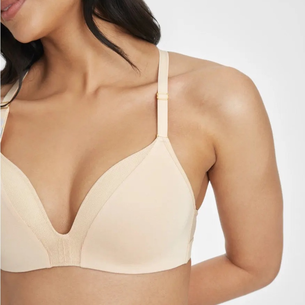 Seamless Nude Bra